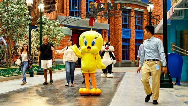 Warner Bros World in Abu Dhabi (Twitter)
