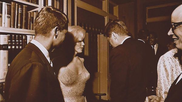 This photo of Marilyn Monroe is the only one known of her and JFK (Twitter)