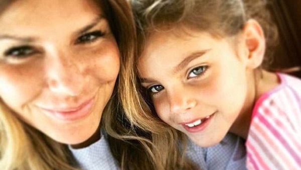Dentist Ellie Holman, 44 with daughter, four (Twitter)