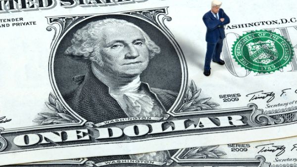 As the U.S. financial system increasingly becomes an extension of Trump’s national-security policy, European policymakers have begun to lament the “tyranny” of the dollar. (Shutterstock)