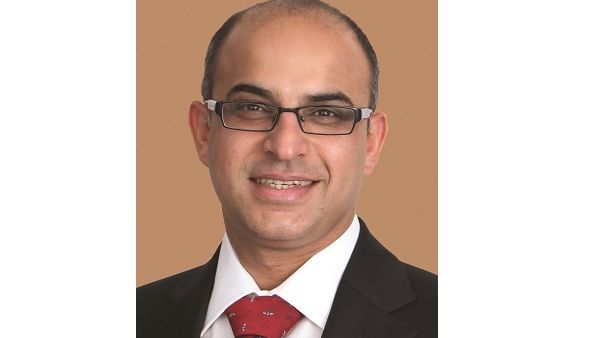 Dr. Avinash Gurbaxani, Consultant Ophthalmic Surgeon in Uveitis and Medical Retinal Diseases and Cataract Surgery