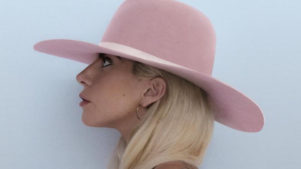 Lady Gaga (Twitter)