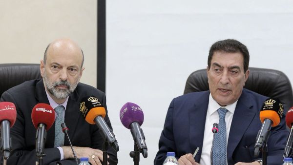 Jordanian Lower House Speaker Atef Tarawneh with Prime Minister Omar Razzaz. (Twitter/ @Parliament_Jo)