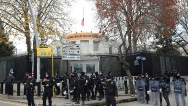 السفارة الأميركية في أنقرة تعيد فتح أبوابها الأربعاء
