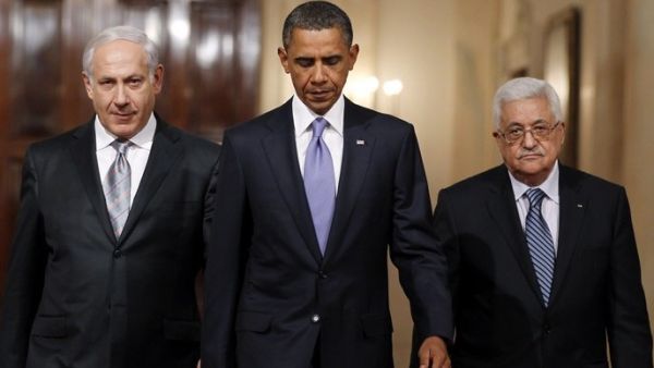 ارشيف/ اوباما يتوسط الرئيس الفلسطيني محمود عباس ورئيس الوزراء الاسرائيلي بنيامين نتانياهو