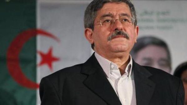 أحمد أويحيى رئيس وزراء الجزائر

