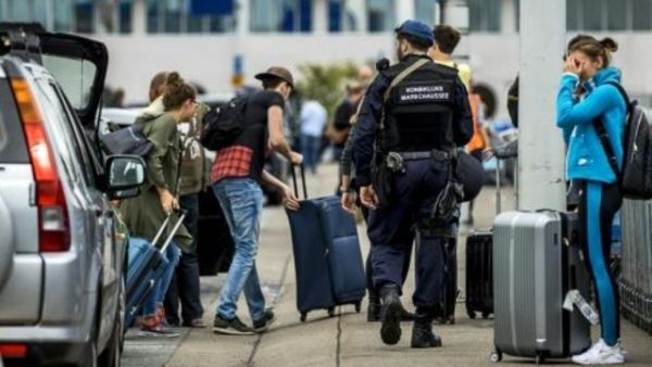 تشديد التدابير الامنية في مطار امستردام لمواجهة تهديد ارهابي
