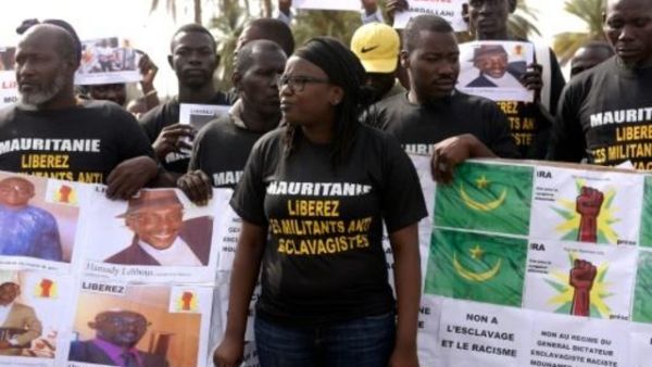 ناشطون مناهضون للعبودية خلال تظاهرة في دكار

