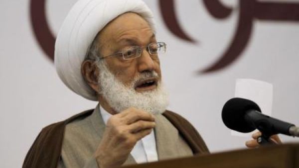 رجل الدين البحريني البارز آية الله عيسى قاسم