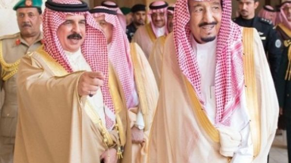 عاهل البحرين يصل إلى السعودية في زيارة لم يعلن عنها مسبقا

