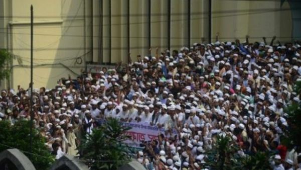 اسلاميو بنغلادش يدعون لاعلان "الحرب" على بورما
