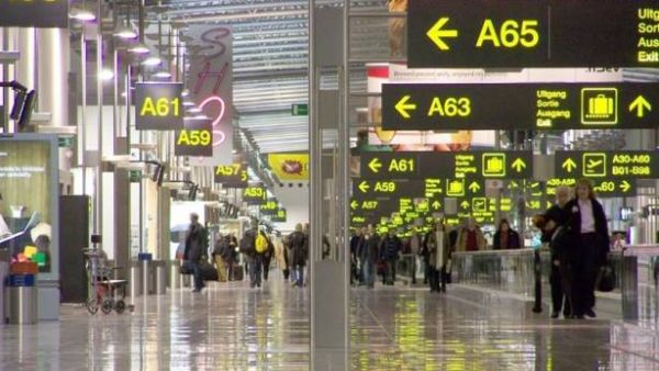 انذار بوجود قنابل على طائرتين بمطار بروكسل

