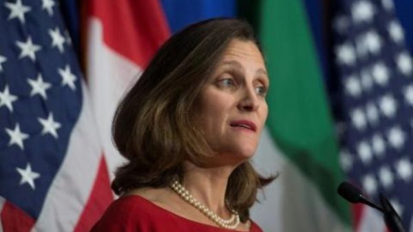 وزيرة خارجية كندا كريستيا فريلاند
