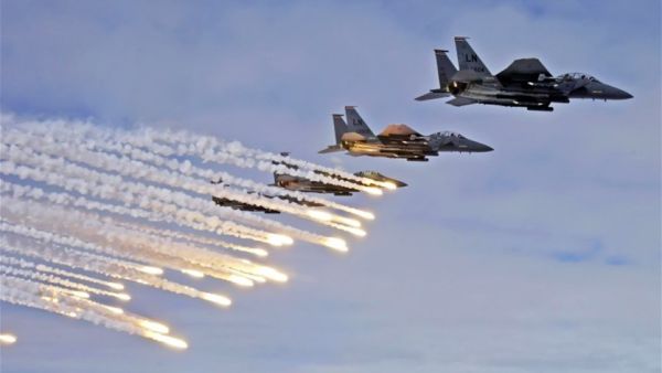 مئات الغارات تستهدف بلدات بمحافظة درعا 