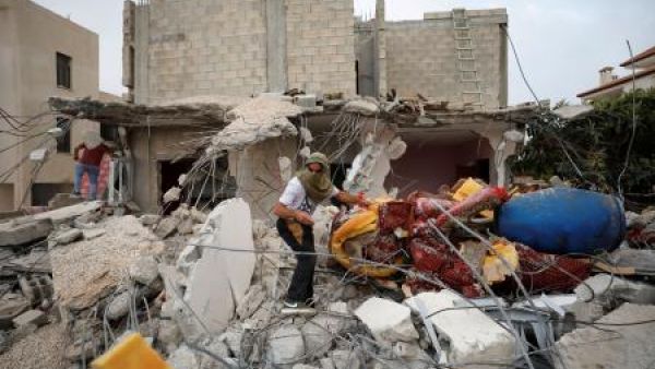 القوات الإسرائيلية هدمت منزل عائلة منفذ عملية حلميش

