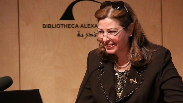 حبس نائبة محافظ الإسكندرية على ذمة التحقيق بتهمة الرشوة

