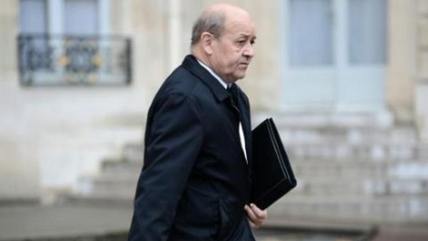 وزير الدفاع الفرنسي جان ايف لودريان
