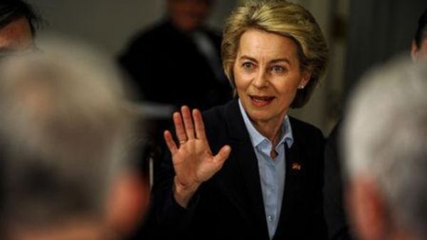 وزيرة الدفاع الألمانية أورسولا فون دير ليين
