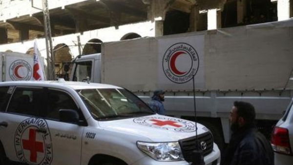 قافلة مساعدات تدخل الغوطة