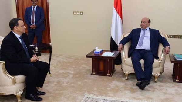 مبعوث الامم المتحدة الخاص الى اليمن اسماعيل ولد الشيخ احمد والرئيس اليمني عبد ربه منصور هادي في عدن