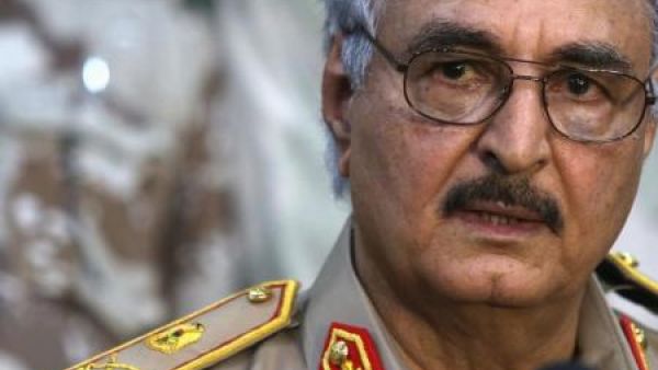 القائد الليبي خليفة حفتر
