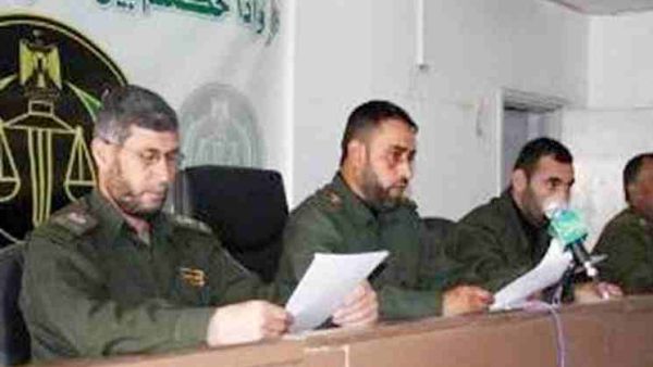 محكمة عسكرية تابعة لحماس تقرر السجن لثمانية من حركة فتح