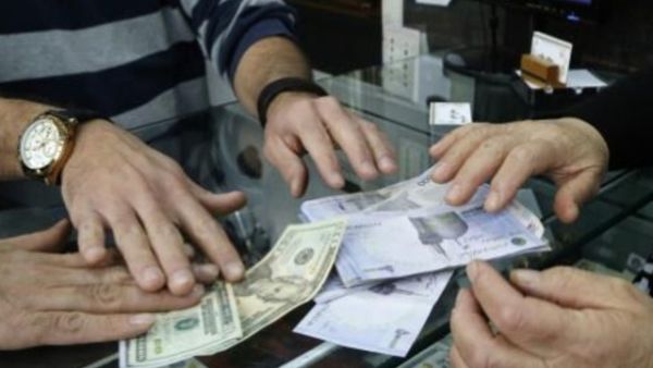 اعتقال مسؤول العملات الاجنبية في المصرف المركزي الايراني