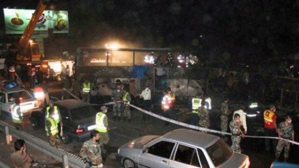 صورة نشرتها وكالة إسنا" الإيرانية لموقع حادث اصصدام حافلتين في قم
