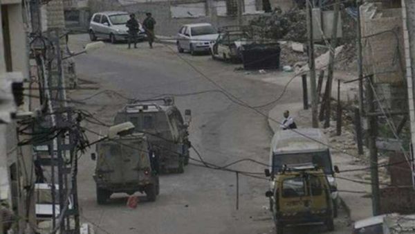 إصابة 10 فلسطينيين بمواجهات مع القوات الاسرائيلية قرب الخليل
