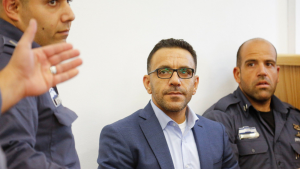 اعتقال محافظ القدس عدنان غيث بعد اقتحام قوات الاحتلال الاسرائيلي لمنزله في القدس المحتلة
