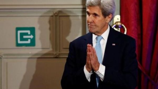 وزير الخارجية الأمريكي جون كيري يتحدث في بروكسل يوم الثلاثاء

