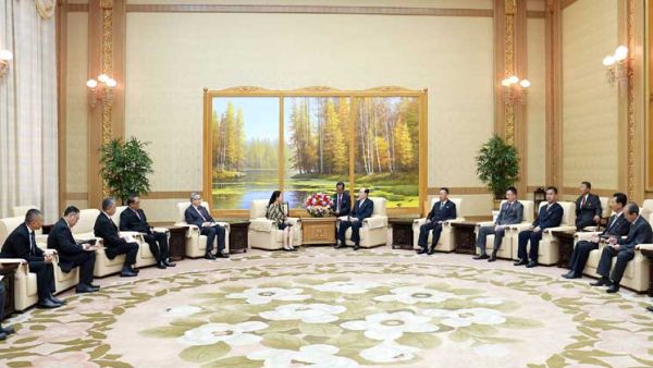 جنرالات من الكوريتين يلتقون لبحث تخفيف التوترات العسكرية
