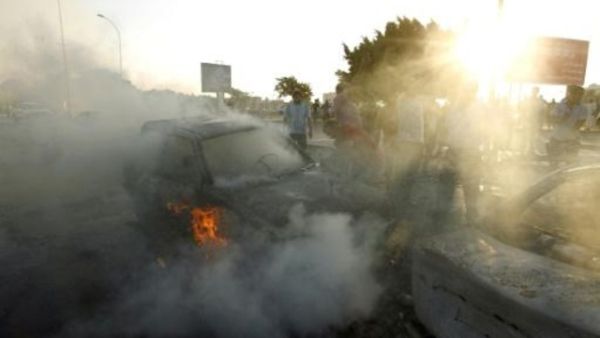 انفجار سيارة مفخخة خلال تظاهرة في بنغازي