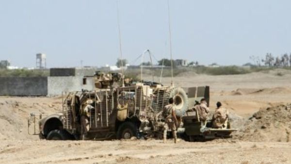 جنود يمنيون عند تخوم المخاء

