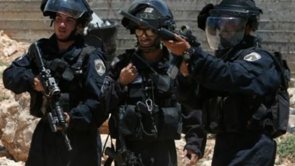 حملة اعتقالات اسرائيلية بصفوف الفلسطينيين بعد تصاعد الهجمات