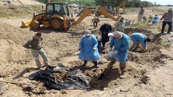 72 مقبرة جماعية خلفها تنظيم داعش بسوريا والعراق

