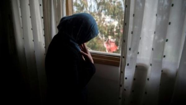 فاطمة البالغة من العمر 17 عاماً مثل آلاف من الفتيات اللواتي يعملن خادمات في المنازل في المغرب تعرضت للاستغلال وسوء المعاملة ولكنها تمكنت من الهرب
