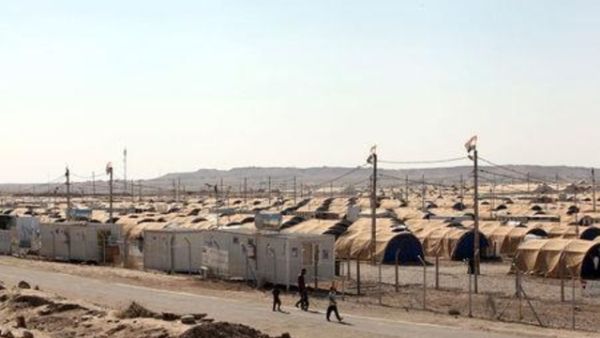 مخيم حمام العليل جنوبي الموصل
