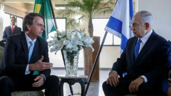 الرئيس البرازيلي المنتخب جاير بولسونارو ورئيس الوزراء الاسرائيلي بنيامين نتانياهو في ريو دي جانيرو

