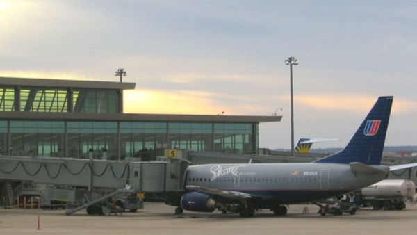 اغلاق مطار اوكلاهوما بعد تبادل لاطلاق النار