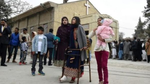 عيد ميلاد حزين لمسيحيي باكستان بعد اعتداء دام لداعش
