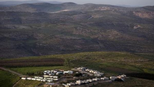 مستوطنة متسبيه كراميم بالقرب من مدينة رام الله
