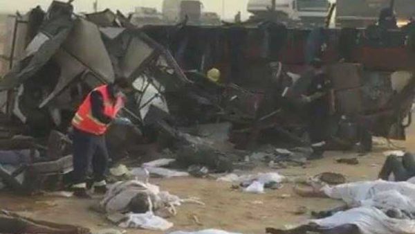 وفاة سبعة معتمرين مصريين وإصابة 16 بحادث سير في السعودية

