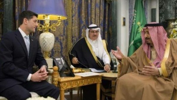 الملك سلمان مستقبلا رئيس مجلس النواب الاميركي بول راين في الرياض
