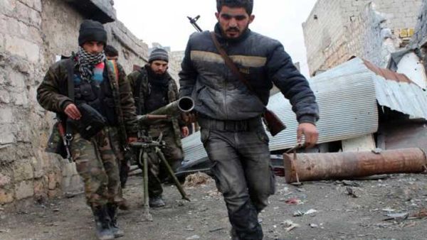 الجيش السوري وحلفاؤه يهاجمون المعارضة في جنوب شرق البلاد

