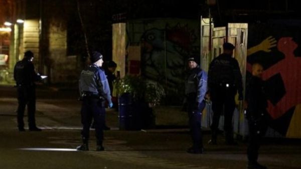 الشرطة السويسرية في مهمة بحث عن مطلق النار في محيط المركز الاسلامي في زوريخ

