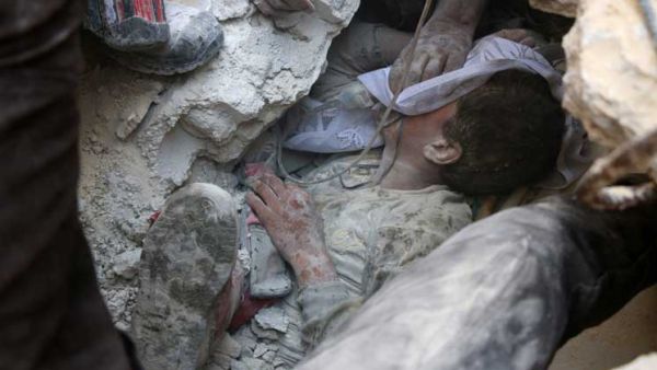 مقتل 560 مدنيا منذ انهيار الهدنة في سوريا