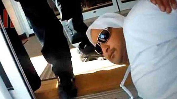 لقطة من الفيديو الذي يظهر الموقف الذي تعرض له رجل الاعمال الاماراتي احمد المنهالي في الولايات المتحدة