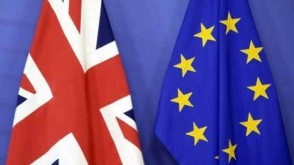 بريطانيا تريد "اتحادا جمركيا مؤقتا" بعد بريكست

