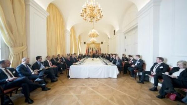 مشهد عام لاجتماع اللجنة المكلفة الاشراف على تطبيق الاتفاق المتعلق بالملف النووي الايراني، في فيينا
